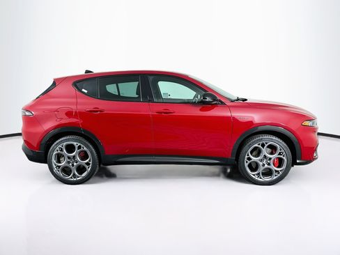 Used 2024 Alfa Romeo Tonale Veloce AWD/4WD image 10