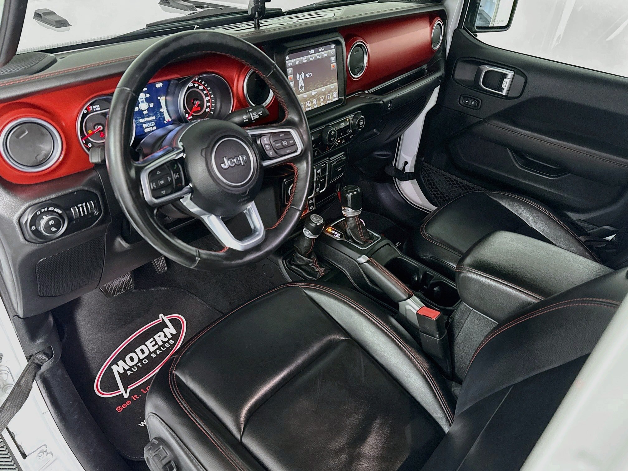 Used 2021 Jeep Gladiator Rubicon AWD/4WD image 8