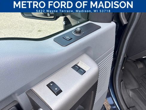 Used 2016 Ford F250 XLT w/ XLT Premium Package AWD/4WD image 15