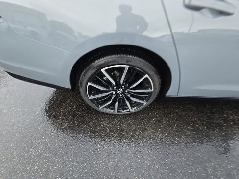 Used 2025 Honda Accord Touring image 11