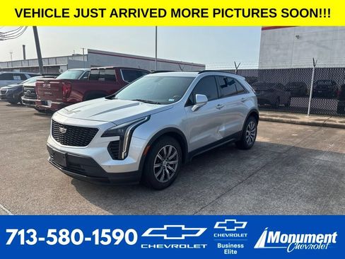 Used 2019 Cadillac XT4 Sport w/ Cold Weather Package FWD image 1
