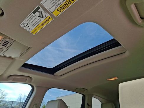 Used 2018 Honda CR-V EX-L image 16