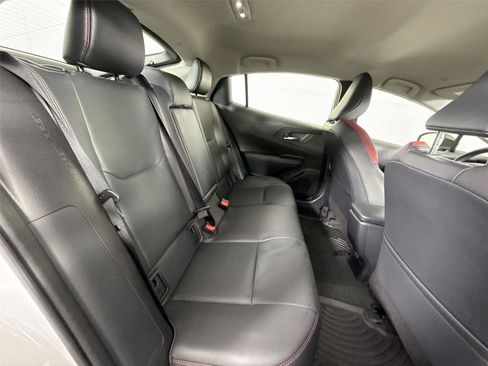 Used 2025 Toyota Prius Plug-In Hybrid image 35