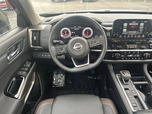 Used 2025 Nissan Pathfinder Platinum w/ Cargo Package FWD image 16