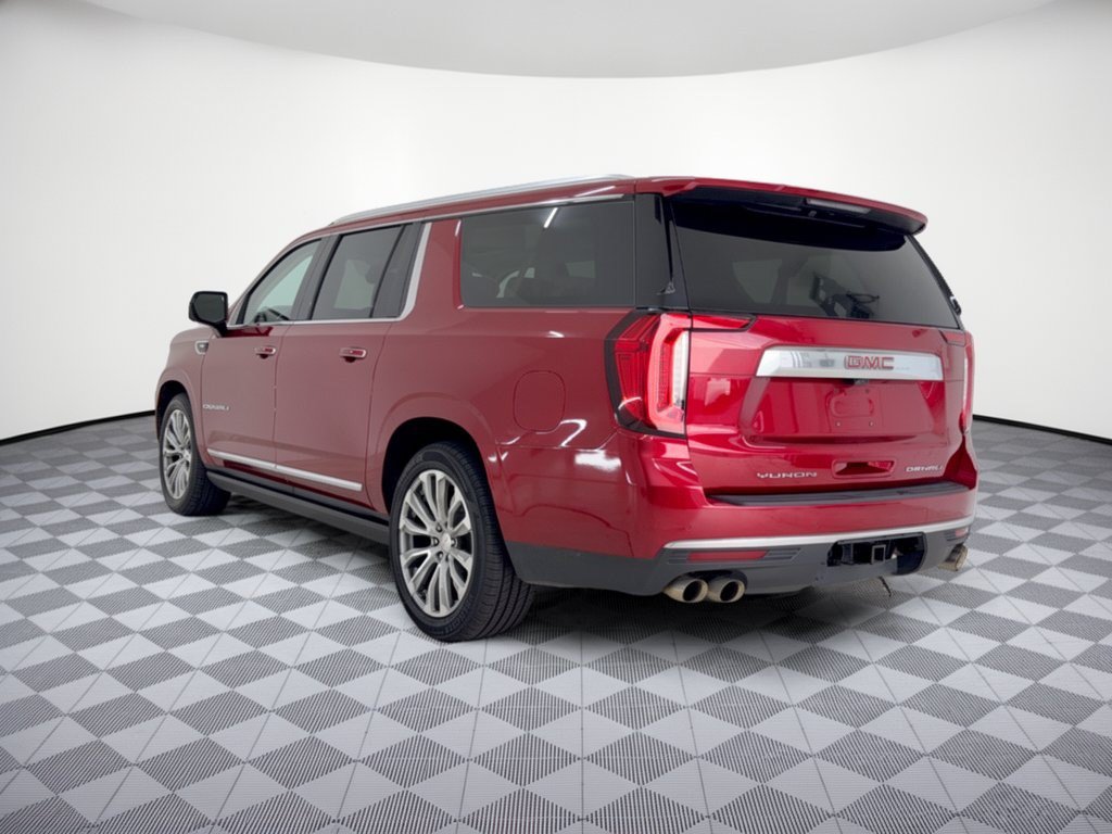 Used 2021 GMC Yukon XL Denali w/ Denali Ultimate Package AWD/4WD image 3