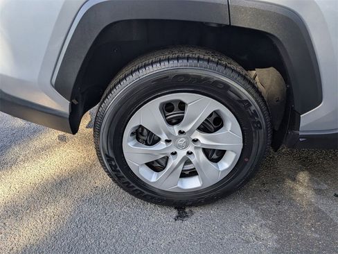 Used 2025 Toyota RAV4 LE image 33