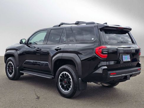 Certified 2025 Toyota 4Runner TRD Off-Road Premium image 6