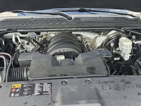 Used 2016 Chevrolet Suburban LTZ AWD/4WD image 19
