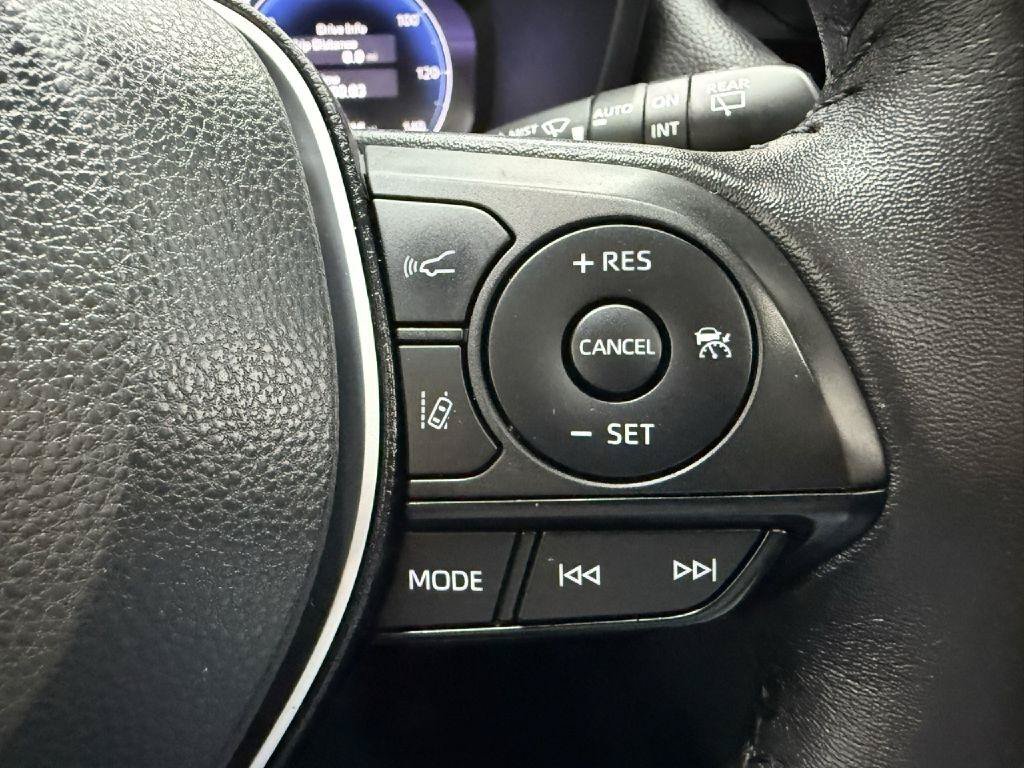 Used 2024 Toyota RAV4 XSE w/ Advanced Technology Package AWD/4WD image 15