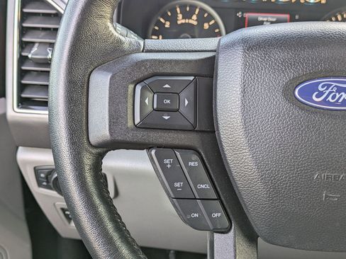 Used 2018 Ford F150 XLT w/ Equipment Group 302A Luxury image 17