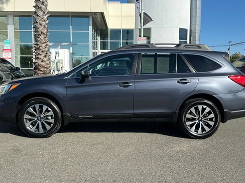 Used 2017 Subaru Outback 2.5i Limited w/ Popular Package #5 AWD/4WD image 7