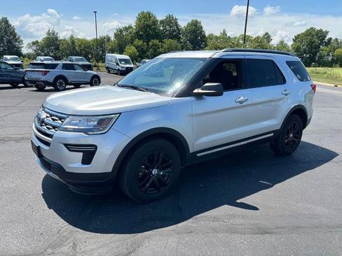 Certified 2018 Ford Explorer XLT AWD/4WD image 1