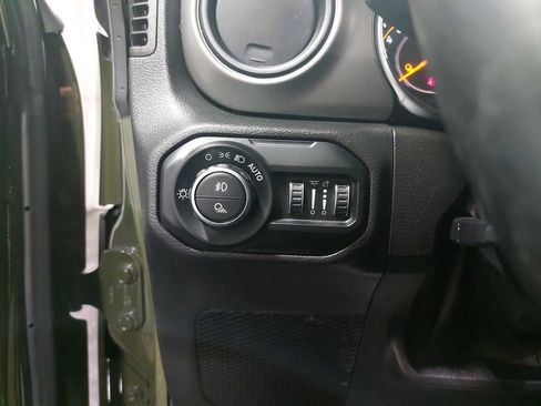 Used 2022 Jeep Gladiator Sport image 26