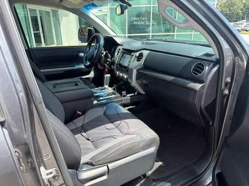 Used 2015 Toyota Tundra SR5 w/ SR5 Upgrade Package RWD image 16