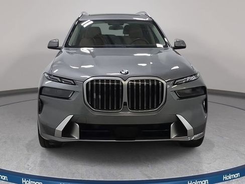 Used 2023 BMW X7 xDrive40i w/ Premium Package AWD/4WD image 3