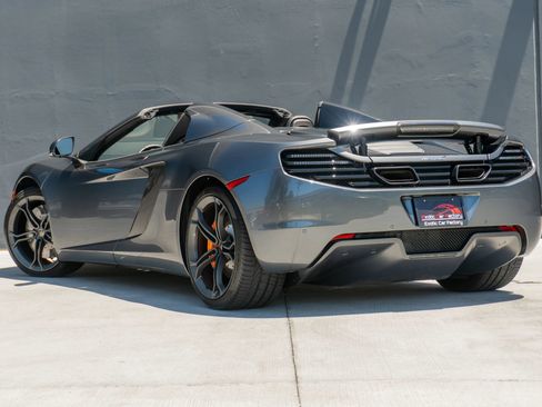 Used 2014 McLaren MP4-12C Spider RWD image 13