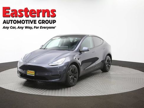 Used 2023 Tesla Model Y Long Range AWD/4WD image 48