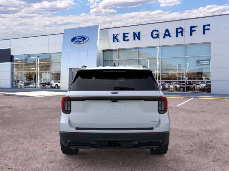 New 2026 Ford Explorer ST-Line w/ ST-Line Street Pack AWD/4WD image 6