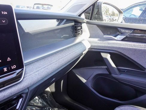 New 2025 Volkswagen Tiguan S image 20