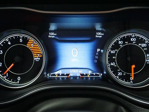 Certified 2020 Jeep Cherokee Trailhawk w/ Cold Weather Group image 35