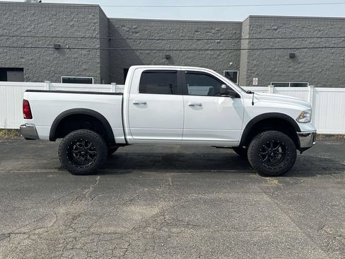 Used 2017 RAM 1500 Big Horn AWD/4WD image 2