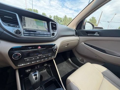 Used 2017 Hyundai Tucson Limited w/ Limited Ultimate Package 03 AWD/4WD image 28