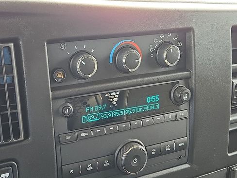 Used 2024 GMC Savana 2500 w/ Driver Convenience Package image 23