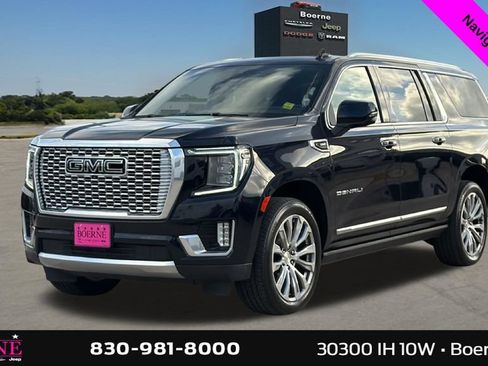 Used 2022 GMC Yukon XL Denali w/ Denali Premium Package RWD image 7