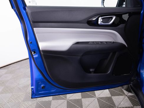 New 2026 Jeep Compass Limited image 14