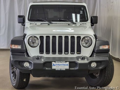 Used 2023 Jeep Wrangler Unlimited Sport AWD/4WD image 4