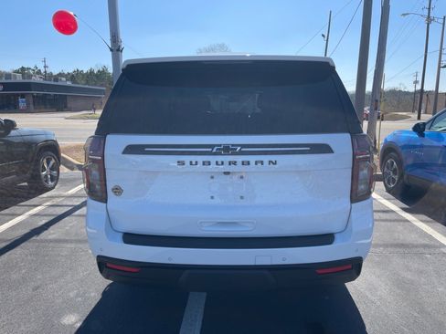 Used 2023 Chevrolet Suburban Z71 image 13