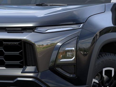 New 2026 Chevrolet Equinox ACTIV w/ Convenience Package III image 10