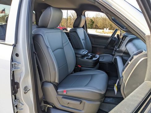 New 2026 RAM 5500 Tradesman w/ Chrome Appearance Group AWD/4WD image 39