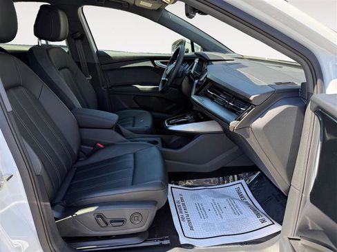 Used 2024 Audi Q4 e-tron Premium Plus w/ Premium Plus image 16
