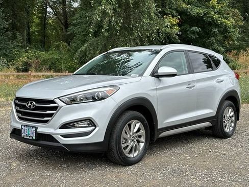 Used 2017 Hyundai Tucson SE w/ SE Popular Package 02 AWD/4WD image 5