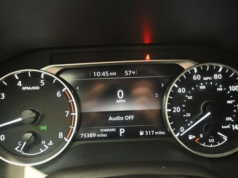 Used 2024 Nissan Rogue SV image 11