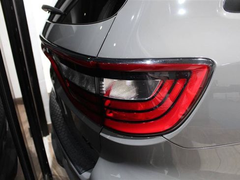 Used 2022 Dodge Durango R/T w/ Blacktop Package AWD/4WD image 12