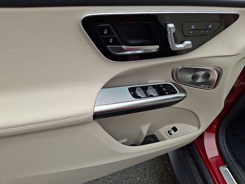 New 2027 Mercedes-Benz GLC 300 4MATIC image 10