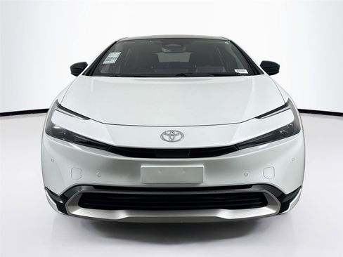 Certified 2023 Toyota Prius Prime FWD image 9