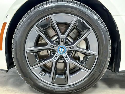 Used 2023 BMW i4 eDrive35 RWD image 26