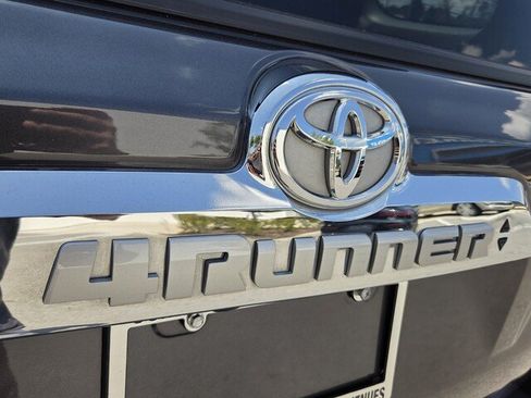 Used 2022 Toyota 4Runner Limited RWD image 33