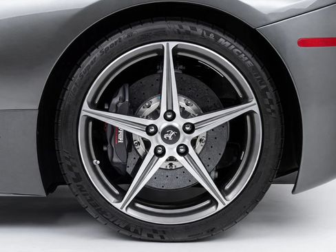 Used 2013 Ferrari 458 Spider RWD image 60