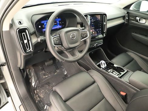 Used 2024 Volvo XC40 B5 Ultimate w/ Protection Package Premier AWD/4WD image 15