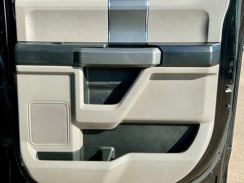 Used 2017 Ford F150 XLT w/ Equipment Group 302A Luxury image 26