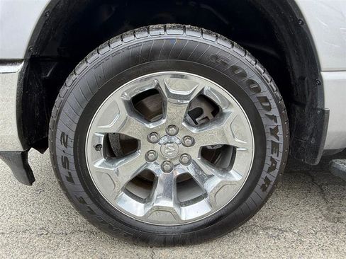 Used 2019 RAM 1500 Big Horn image 16