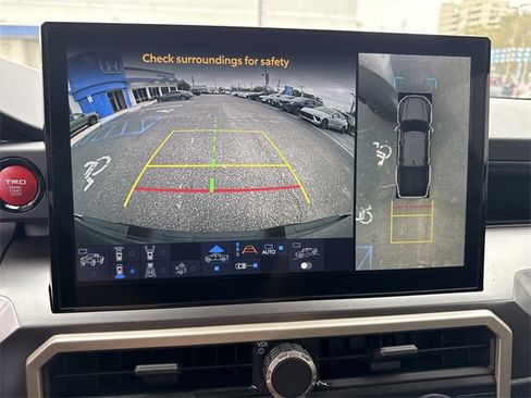 Used 2024 Toyota Tacoma TRD Off-Road w/ TRD Off Road Premium Package image 24