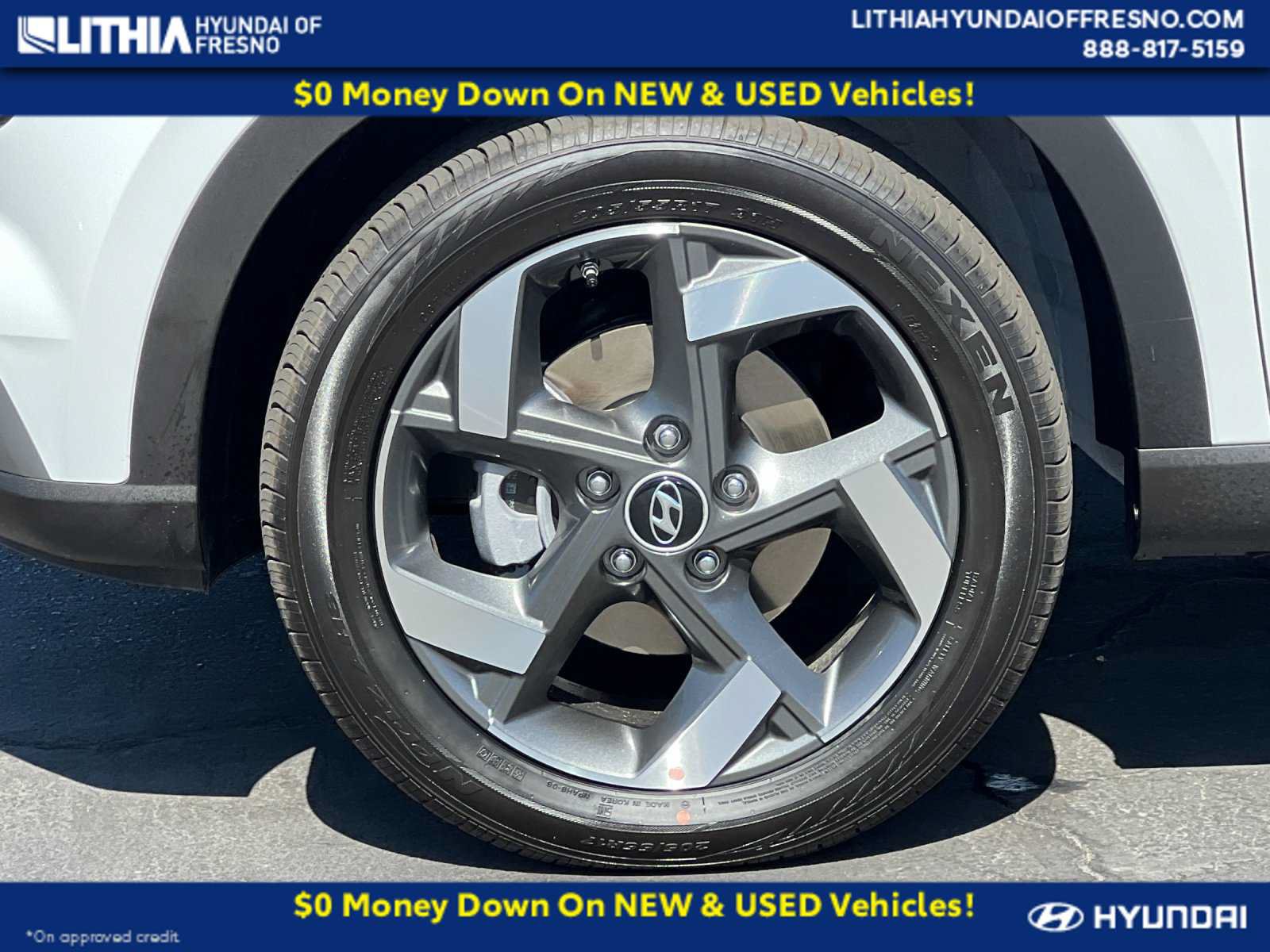 New 2025 Hyundai Venue SEL FWD image 25