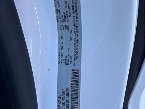 New 2026 Chrysler Pacifica Select image 48