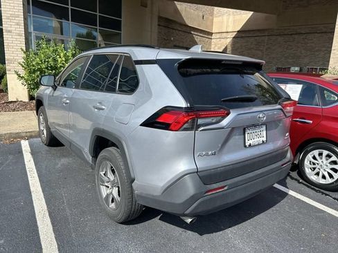 Used 2025 Toyota RAV4 LE AWD/4WD image 2