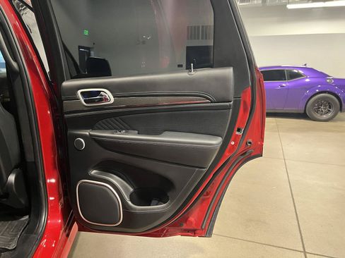 Used 2018 Jeep Grand Cherokee Trackhawk AWD/4WD image 42